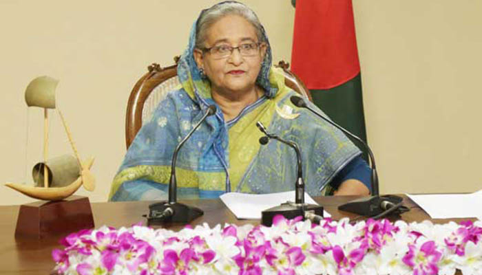 জাতির উদ্দেশে ভাষণ দিচ্ছেন প্রধানমন্ত্রী