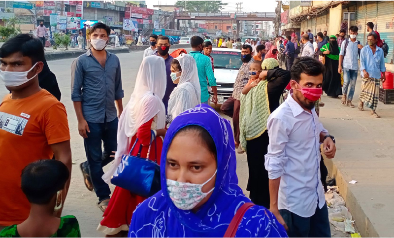 পেটের টানে রাস্তায় এসেছি, চাকরি না থাকলে খাবো কি?