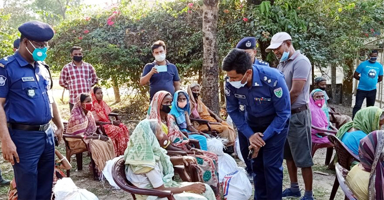 গোয়াইনঘাটে দিনব্যাপী এসপি ফরিদ উদ্দিনের সচেতনতা ও ত্রান বিতরণ