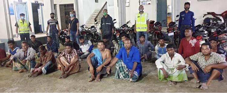 সুনামগঞ্জে লকডাউনে জমজমার্ট জুয়ার আসর, ১৯ জুয়ারি আটক