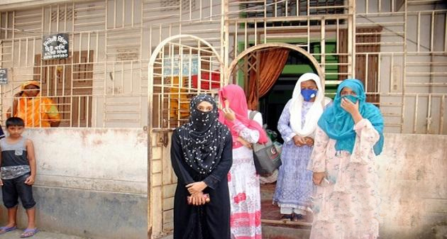 শিউলী ছাত্রীনিবাসে বন্দীদশা থেকে পাঁচ ছাত্রীকে উদ্ধার