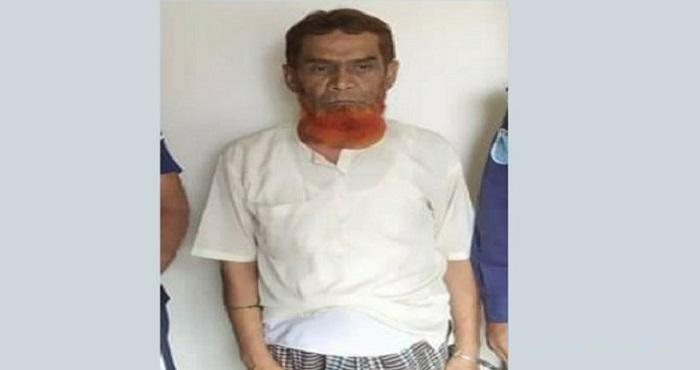 বন্ধুর ২২ বছরের মেয়েকে ধর্ষণ করল কবিরাজ