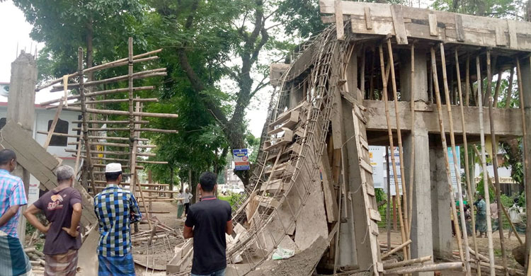 কানাইঘাট স্বাস্থ্য কমপ্লেক্সের নির্মাণাধীন গেটের ছাদ ধ্বসে আহত ২