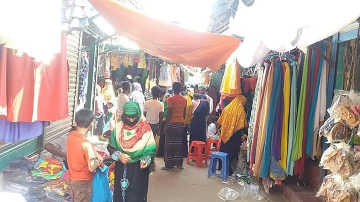 স্ত্রীকে নিয়ে শপিংয়ে গেলেন ঢাকা ফেরত করোনা রোগী