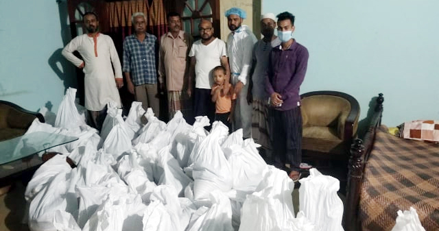 গোলাপগঞ্জ ভাদেশ্বরে ৩০০ পরিবারকে ঈদ উপহার