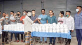 ৫শ মানুষের হাতে ইফতার তুলে দিলো চৌকিদখি হেল্পিং হ্যান্ডস