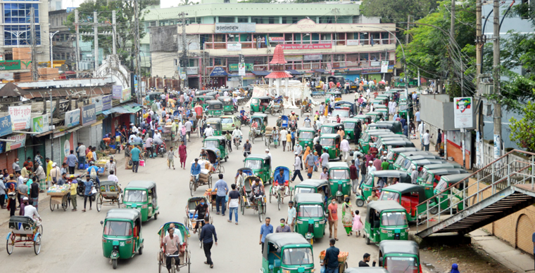 সিলেটে মানা হচ্ছে না লকডাউন: বাড়ছে করোনা আক্রান্তের সংখ্যা