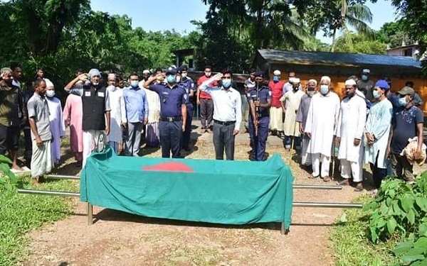 ছাতকে রাষ্ট্রীয় মর্যাদায় মুক্তিযোদ্ধা মোফাজ্জল আলীর দাফন সম্পন্ন