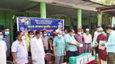 সাধারণ মানুষের মাঝে খন্দকার মুক্তাদিরের মাস্ক বিতরণ