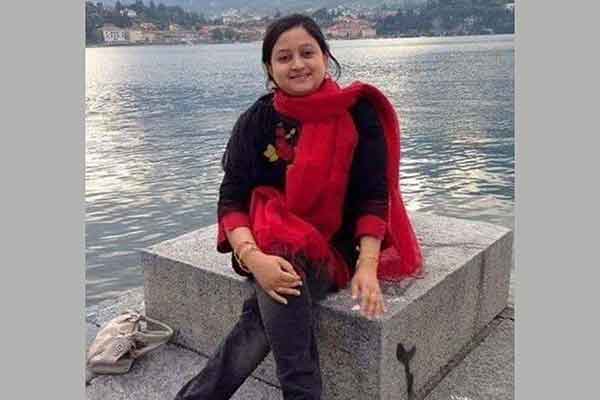 মর্গে পড়ে আছে নার্স নাজমুন নাহারের লাশ, একমাত্র শিশু কন্যাও ঘরবন্দী