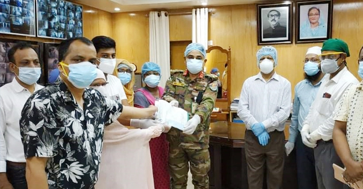 নার্সিং কর্মকর্তা রুহুল আমিনের পরিবারের পাশে দাঁড়াল নার্সেস অ্যাসোসিয়েশন