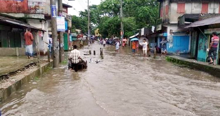 ছাতকে বন্যায় লাখো মানুষ পানিবন্দি