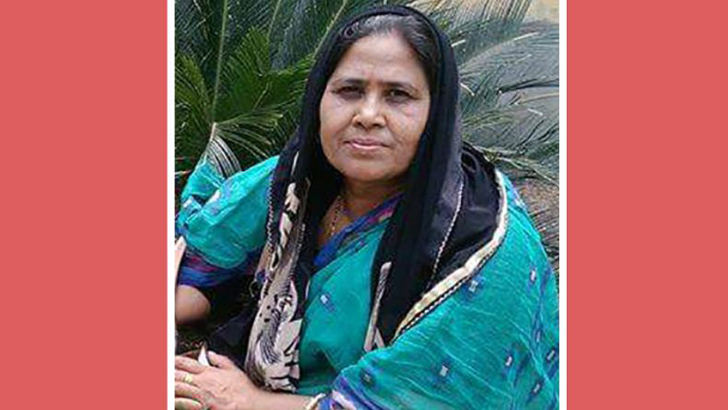 দুস্থ নারীদের চাল আত্মসাৎ করে মহিলা মেম্বার বরখাস্ত