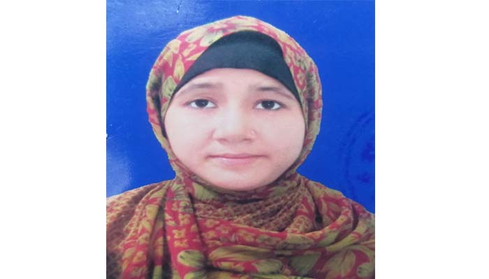 চাচার সাথে পরকীয়া প্রেমের কারণে স্বামীকে মারধর করে স্ত্রী!