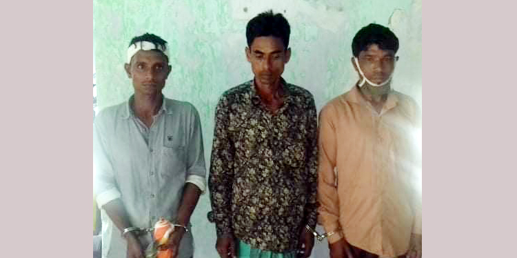 নৌ পথে গাঁজার চালানসহ সুনামগঞ্জে তিন মাদক কারবারী আটক