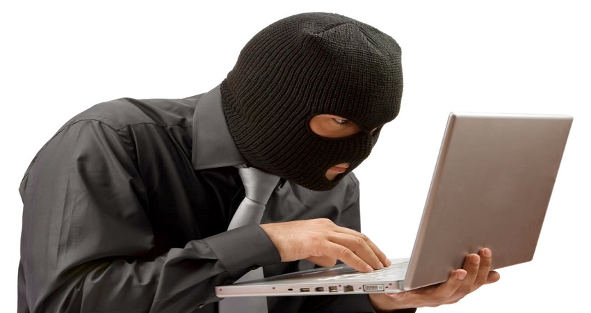 হ্যাকারদের দৌরাত্ম্যে প্রতারিত হচ্ছেন সহজ-সরল লোকজন