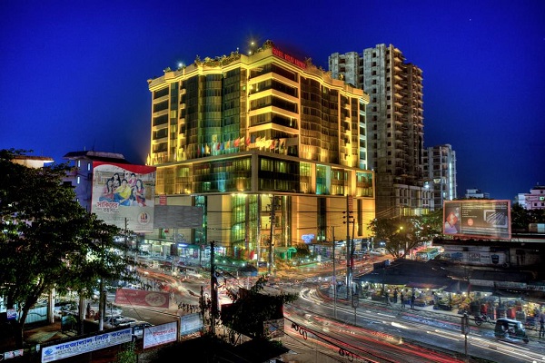 স্বাস্থ্যবিধি মেনে সিলেটের হোটেল-রেস্টুরেন্ট খুলছে