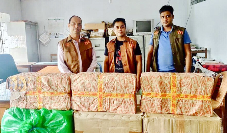 গোয়াইনঘাটে ডিবির অভিযানে ৫ লক্ষাধিক টাকার ‘নিষিদ্ধ পণ্য’ জব্দ