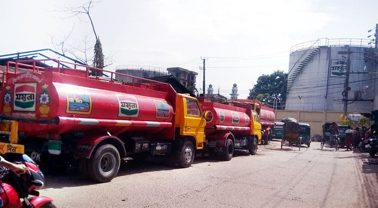 কাল থেকে সিলেটে ট্যাঙ্কলরী শ্রমিকদের অনির্দিষ্ট কালের কর্মবিরতি