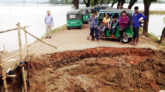 গোয়াইনঘাটের রাধানগর ভাঙ্গা সেতুতে হেলালের চাঁদাবাজি