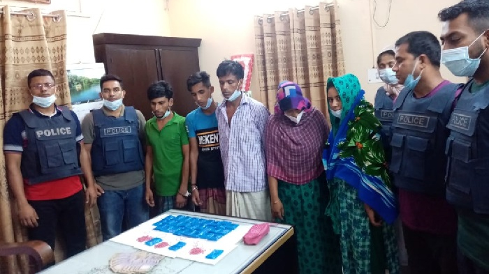 জকিগঞ্জে ইয়াবার বড় চালান উদ্ধার, মা-মেয়েসহ আটক ৫