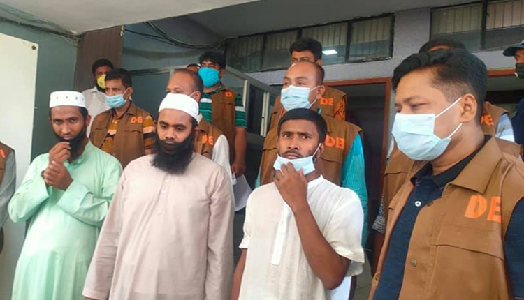 ইমাম নিয়োগ নিয়ে বিরোধে মসজিদ সভাপতির বাড়িতে আগুন