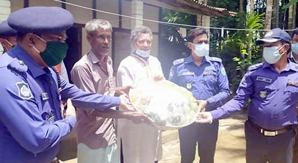 পাশবিকতার স্বীকার কানাইঘাটের গৃহবধূর বাড়িতে পুলিশ সুপার