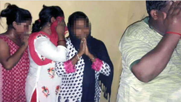 লালবাজারের `হোটেল আল আমির’ থেকে ৫ নারী-পুরুষ আটক