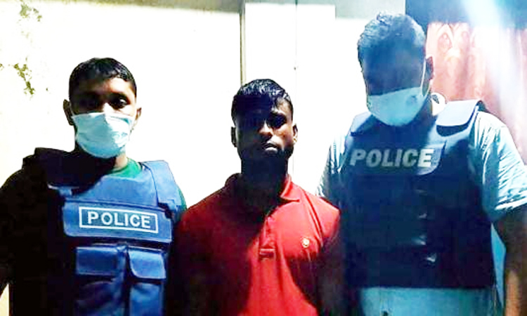 গোয়াইনঘাটে ইয়াবা-ফেনসিডিলসহ মাদক ব্যবসায়ী গ্রেপ্তার