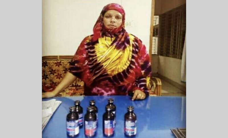 একাধিক মামলার আসামি তানিয়া ফেনসিডিলসহ আটক