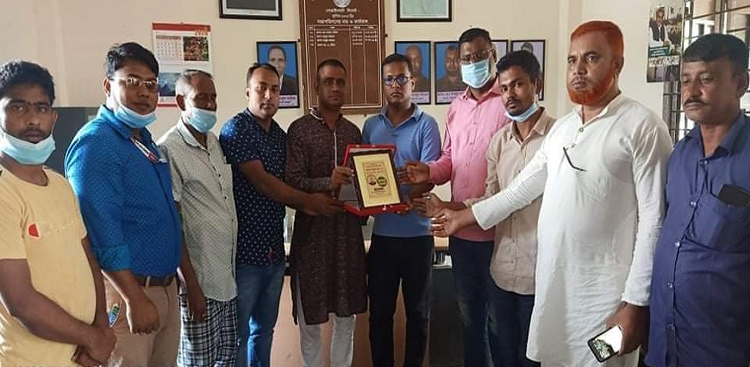 বিদায়ী ওসিকে গোয়াইনঘাট প্রেসক্লাবের সংবর্ধনা