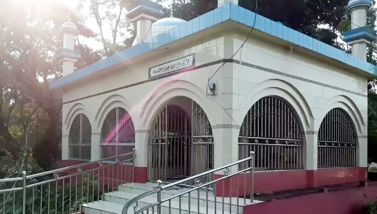 লালাবাজারে রহিম শাহ’র মাজার নিয়ে অপপ্রচারের প্রতিবাদ
