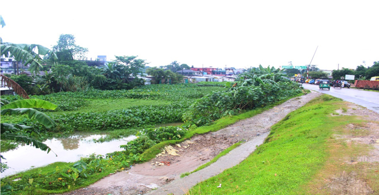 ছাতকে ভূমি খেকোদের আগ্রাসনে সড়কে খাল, মাটি ভরাট করে ইজারা নেওয়ার পায়তারা