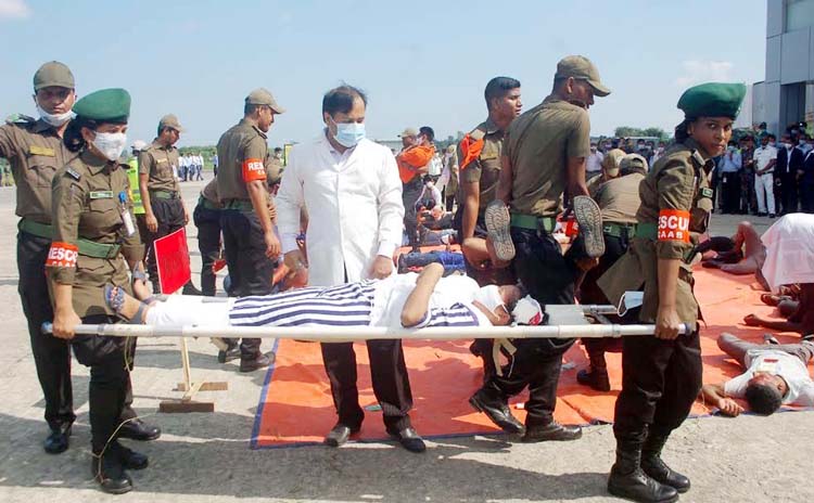 বিমানবন্দরে যাত্রীদের নিরাপত্তায় কোনো আপস নয়: মাহবুব আলী