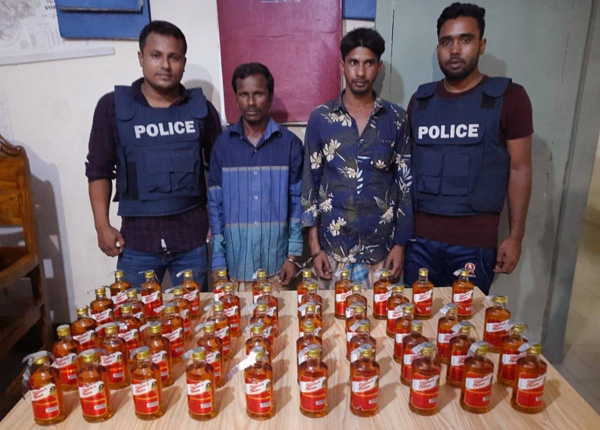 কোম্পানীগঞ্জে বিদেশি মদসহ দুই যুবক আটক