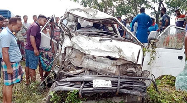 সিলেট-ঢাকা মহাসড়কে দুর্ঘটনায় নিহত ১, আহত ১০