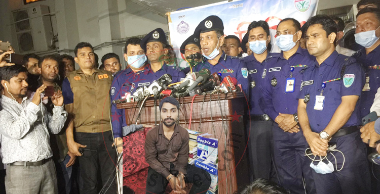 সর্বোচ্চ চেষ্টা চালিয়ে আকবরকে গ্রেফতার করা হয়েছে: পুলিশ সুপার ফরিদ উদ্দিন