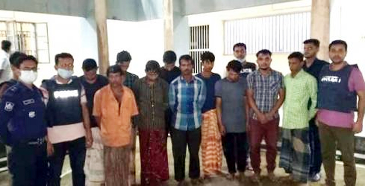 জকিগঞ্জে ১০ জুয়ারি পুলিশের হাতে আটক