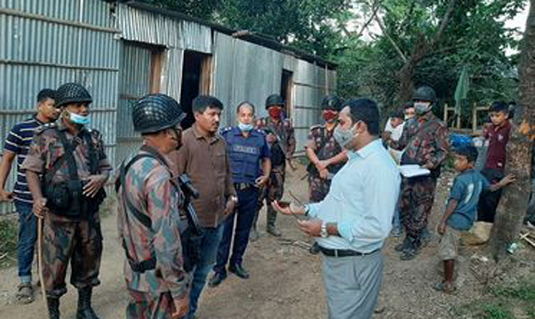 জাফলং সীমান্তে টার্স্কফোর্সের অভিযানে ১২ লক্ষ টাকা জরিমানা
