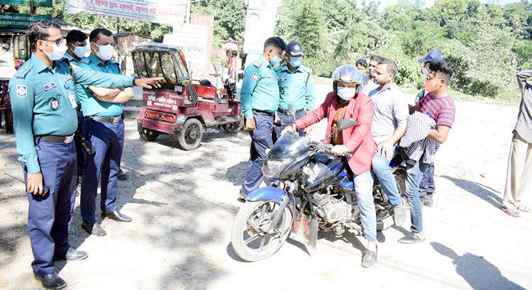 নগরীতে দ্বিতীয় দিনে ১০৭ টি গাড়ি আটক, ৪৯ মামলা