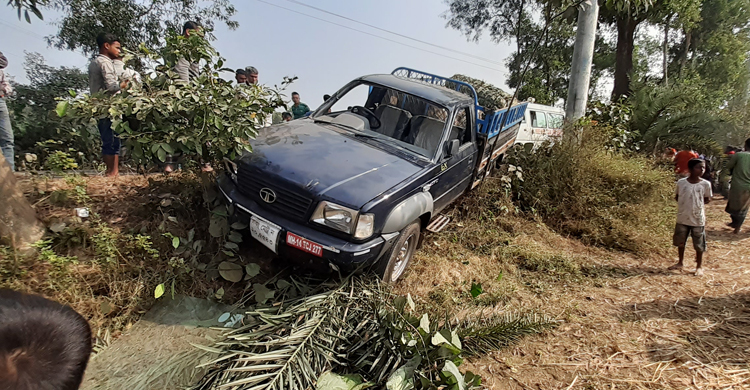 শায়েস্তাগঞ্জে তিন গাড়ির সংঘর্ষে নিহত ২