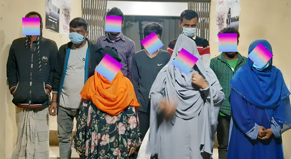 দক্ষিণ সুরমা আবাসিক হোটেল থেকে ৯ নারী-পুরুষ গ্রেফতার