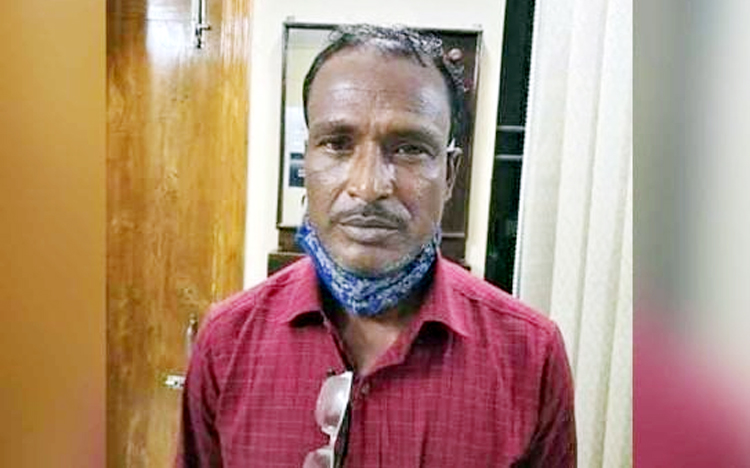 শাল্লায় হিন্দু ধর্মাবলম্বীদের বাড়িতে হামলার প্রধান আসামি স্বাধীনকে সুনামগঞ্জে হস্তান্তর