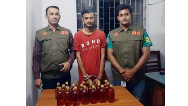 বিশ্বনাথে ভারতীয় মদসহ মাদক ব্যবসায়ী গ্রেফতার