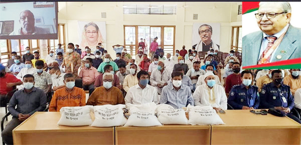গোয়াইনঘাটের আড়াই হাজার পরিবারকে মন্ত্রীর ইমরানের ঈদ উপহার