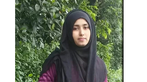 সাংবাদিক রুনার উপর সন্ত্রাসী হামলা