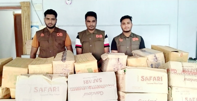 জাফলং সীমান্তে থামছে না চোরাচালান, বিপুল পরিমাণ ভারতীয় পণ্য উদ্ধার