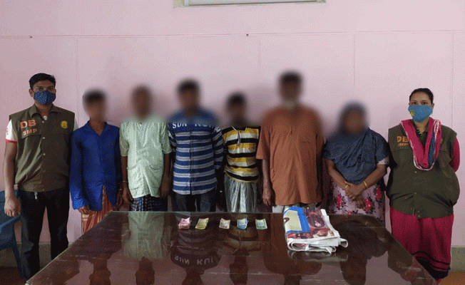 সিলেটে জুয়ার আসরে পুলিশের হানা, নারীসহ গ্রেফতার ৬