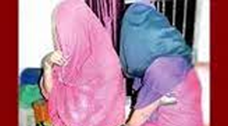 কঠোর লকডাউনে বন্ধ হচ্ছে না কালীঘাট ও লালদীঘির পাড়ে পতিতাবৃত্তি