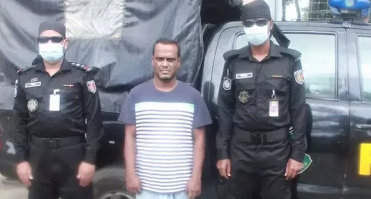 সিলেটে রিভলবারসহ অস্ত্র ব্যবসায়ী আটক